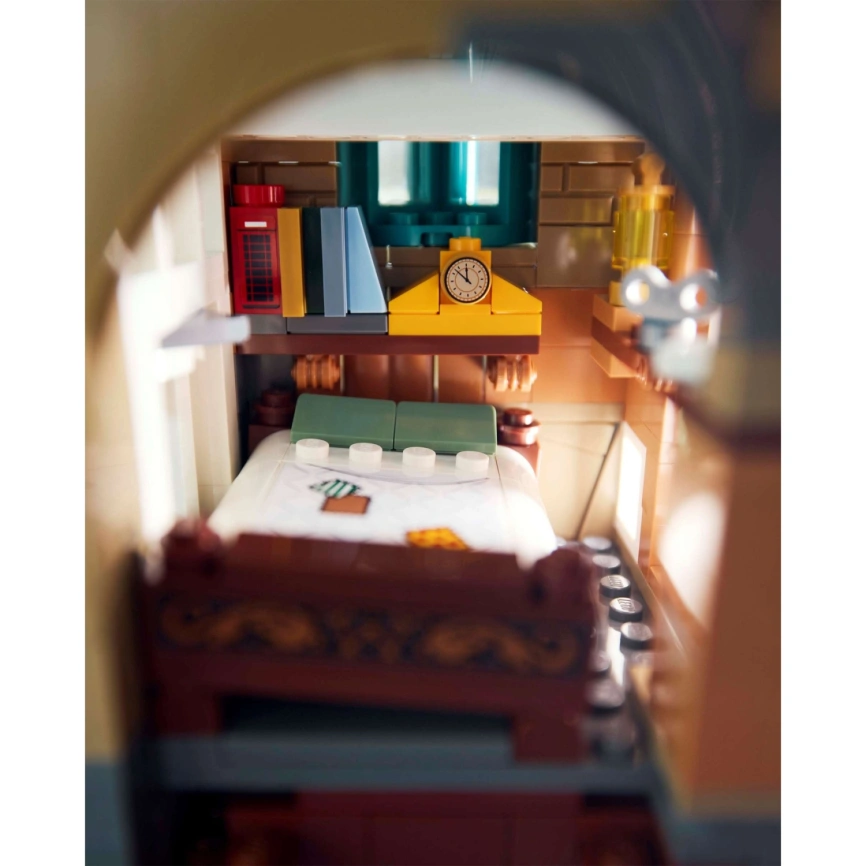 Конструктор LEGO Harry Potter TM The Burrow 76437 фото 8