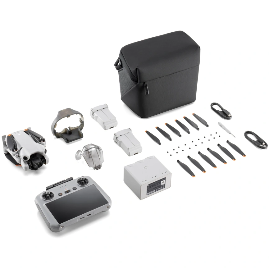 Квадрокоптер DJI Mini 4 Pro Fly More Combo Plus (DJI RC 2) фото 1